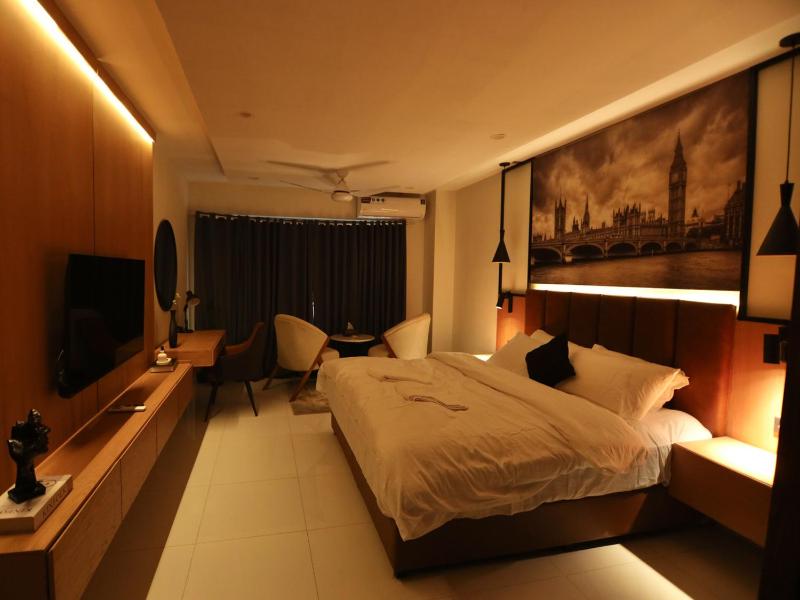 5 star hotel vibe-Premium modern and luxury apt - image 13