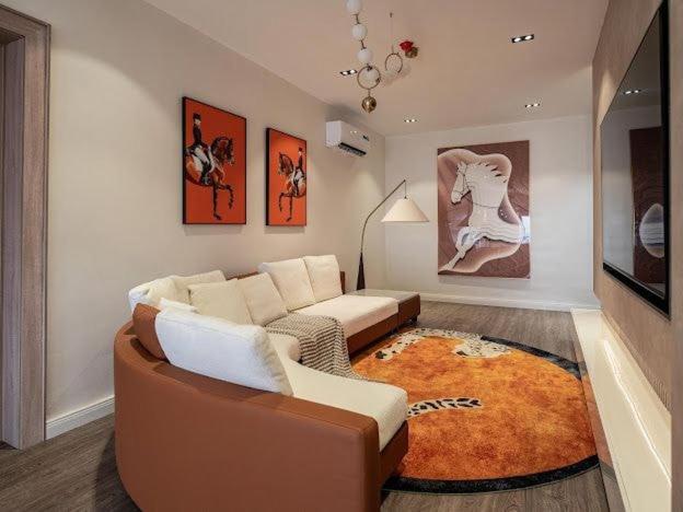 Ultra-modern 4-bedroom maisonette penthouse - image 11