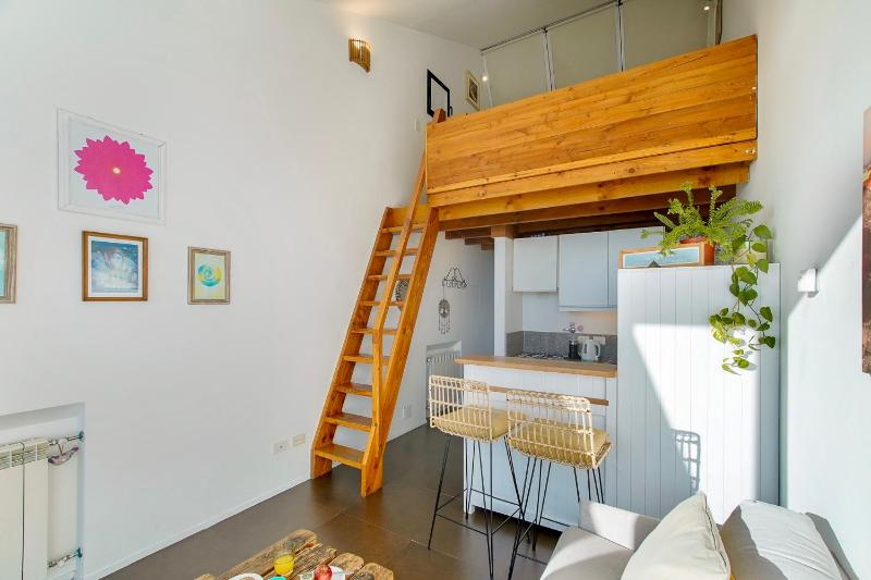 Moderno y Acogedor Depto con Deck & Vista al Lago - image 11
