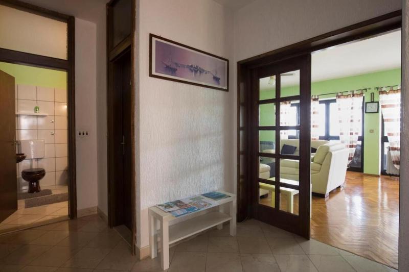 Apartment Vrata Jadrana 1 - image 10