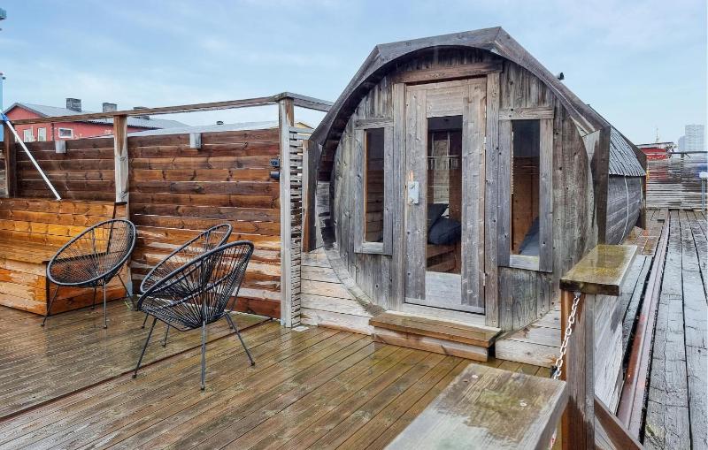 Gorgeous Apartment In Göteborg With Sauna - image 12