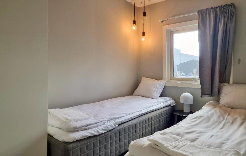 Gorgeous Apartment In Göteborg With Sauna - image 8