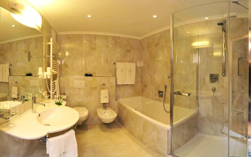 Suite image 4