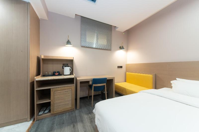Cavalier Hotel Chongqing - image 47