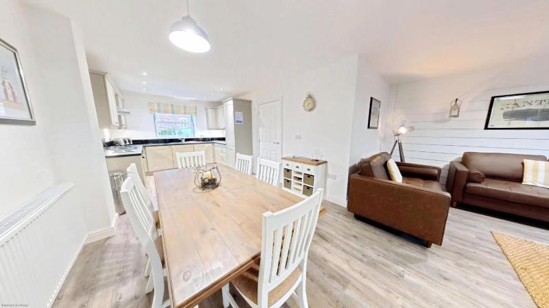 Old England Cottage - Part of the The Bay Filey Holiday Village with pool gym and direct beach access pub restaurant tennis and meadows walks - image 42
