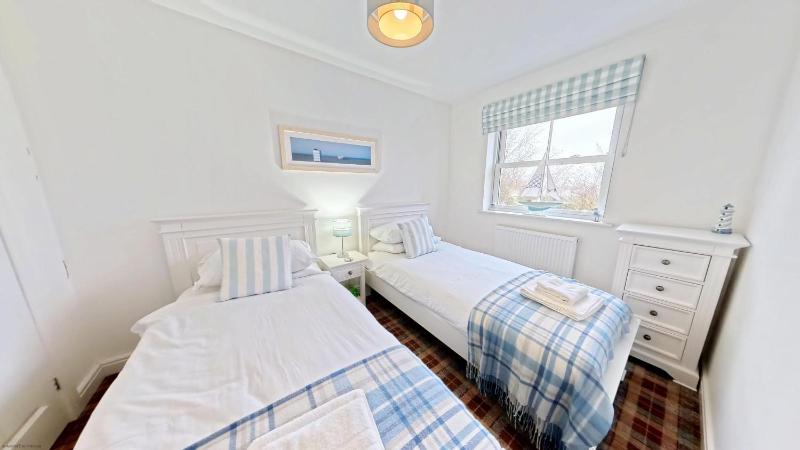 Old England Cottage - Part of the The Bay Filey Holiday Village with pool gym and direct beach access pub restaurant tennis and meadows walks - image 41