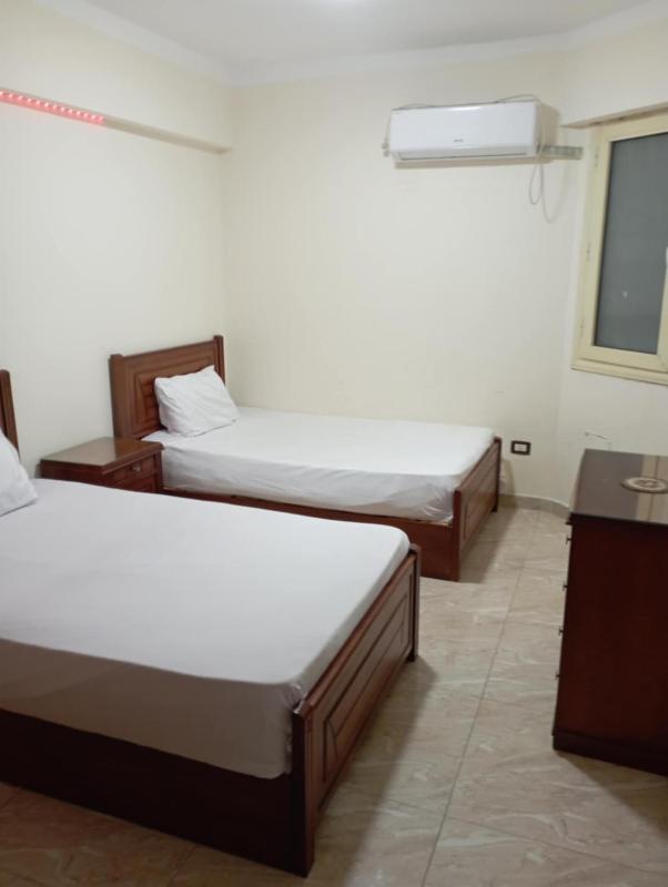 Modern Sea View Apartment in Prime Location - image 16