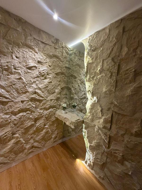Kruiz Apartments - image 15