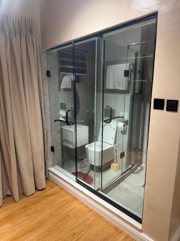 Kruiz Apartments - image 12