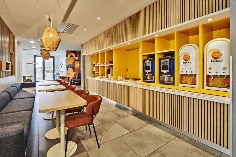 Kyriad ECO - Clermont Ferrand Estaing - image 15