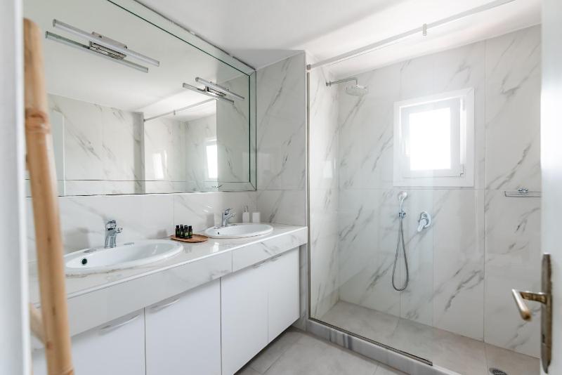 White Pearl Mykonos - image 16