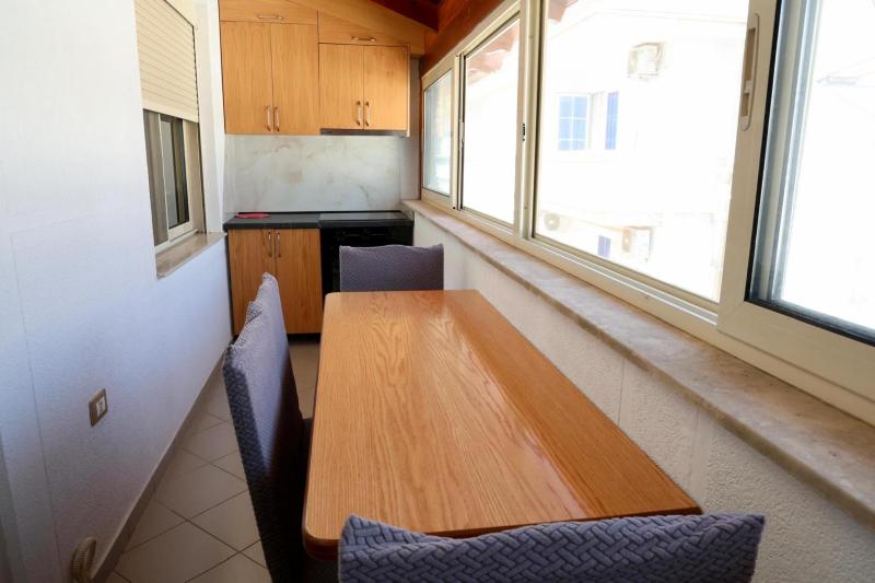 Gees House - image 12