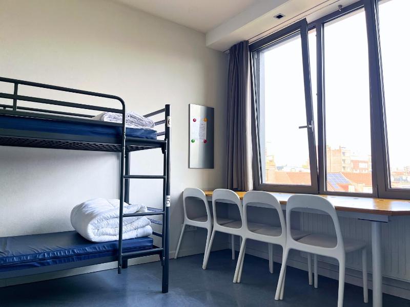 Youth Hostel van Gogh - image 8