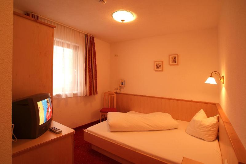 Single Room image 1