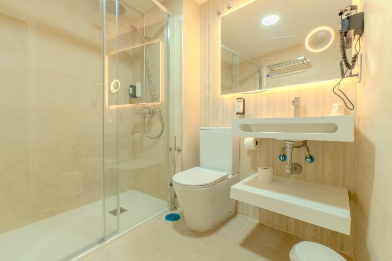 Apartamentos Globus by Be Alicante - image 14