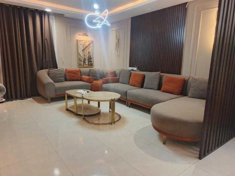 Luxury and Spacious Apartment - image 13