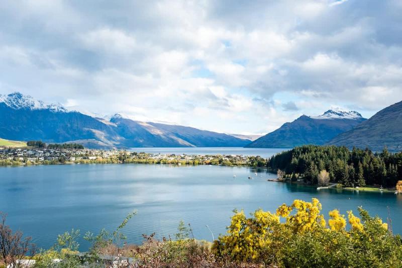 Earnslaw Terrace Luxury Villa-Hot Tub & Lake Views - image 45