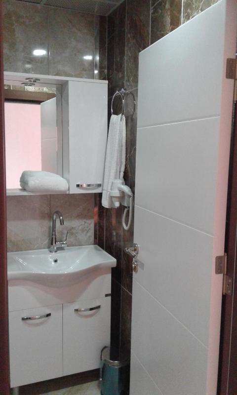 Double Room with Balcony image 4