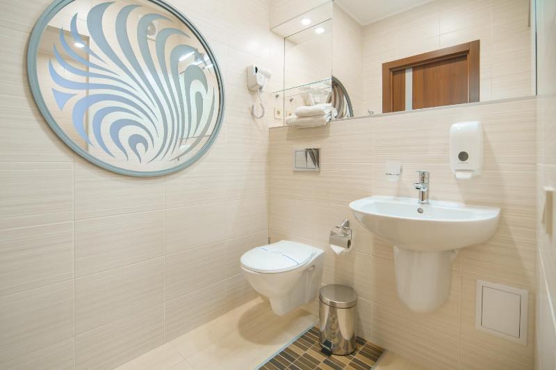 Standard Double or Twin Room image 2