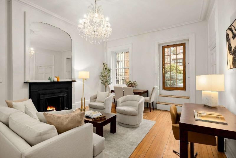 Apex Executive Apartments - Washington Square Park NY - image 3