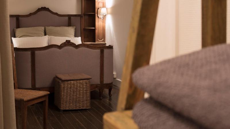 Standard Double Room image 3