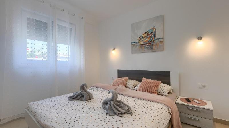 Villa La Perla by Villas Guide - image 27