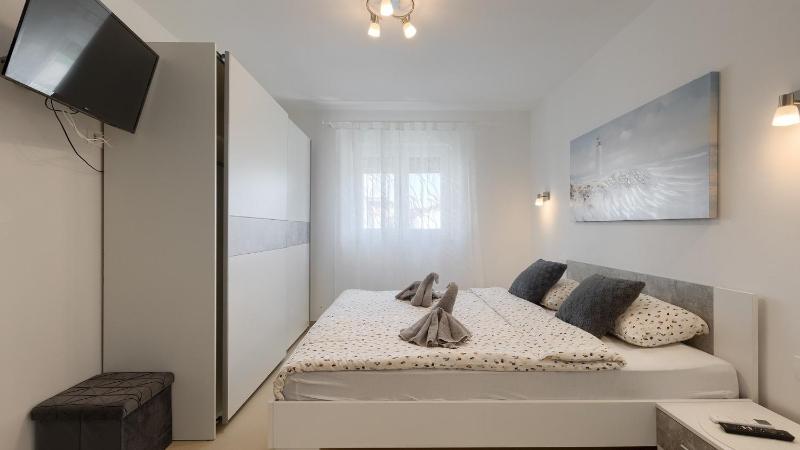 Villa La Perla by Villas Guide - image 31