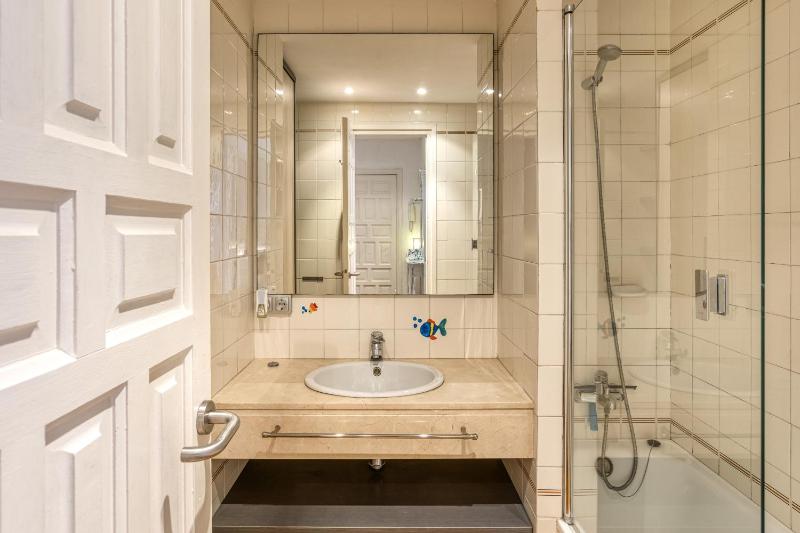 Amarres con Piscina - image 15