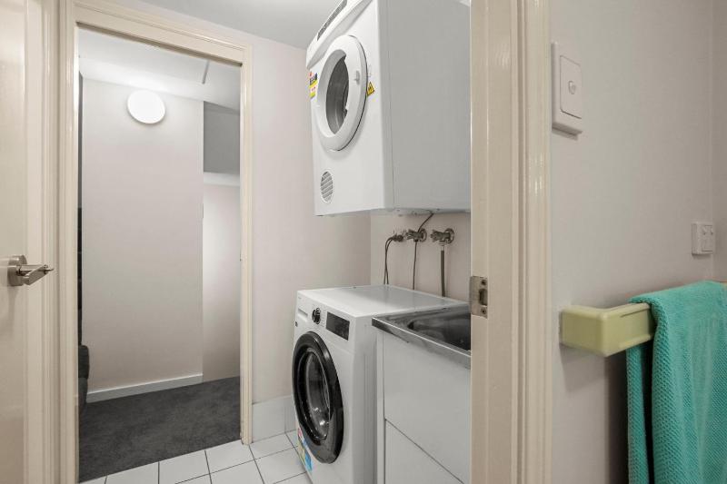 Whitecaps Resort Unit 4 44 Edmund Street KIngs B - image 7