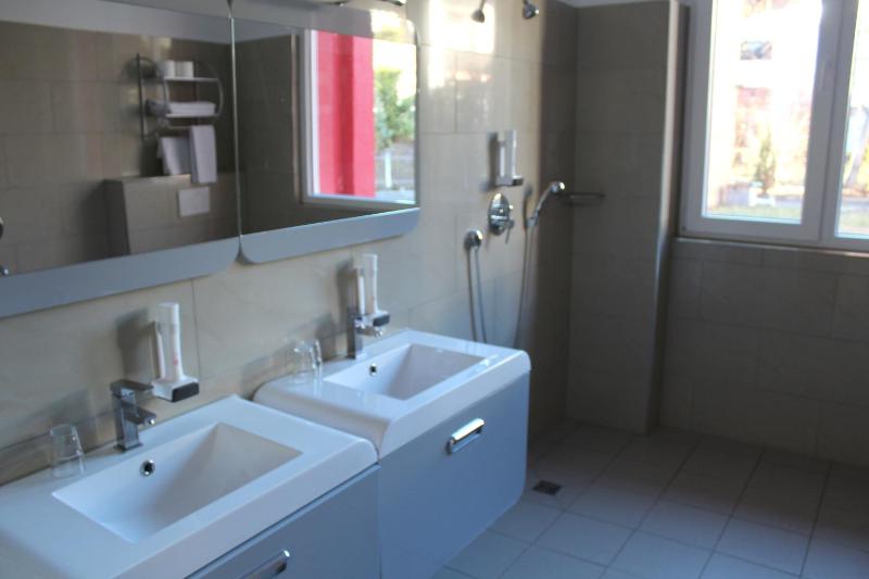 Quintuple Room image 4