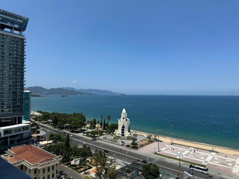 Central Beachfront Homestay Nha Trang - image 5