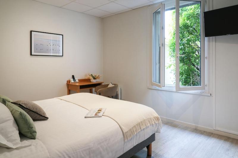 Logis Hôtel Le Relais - image 29