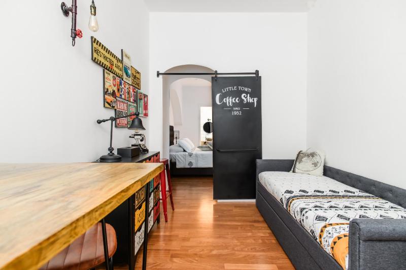 MareLuna Rooms - image 9