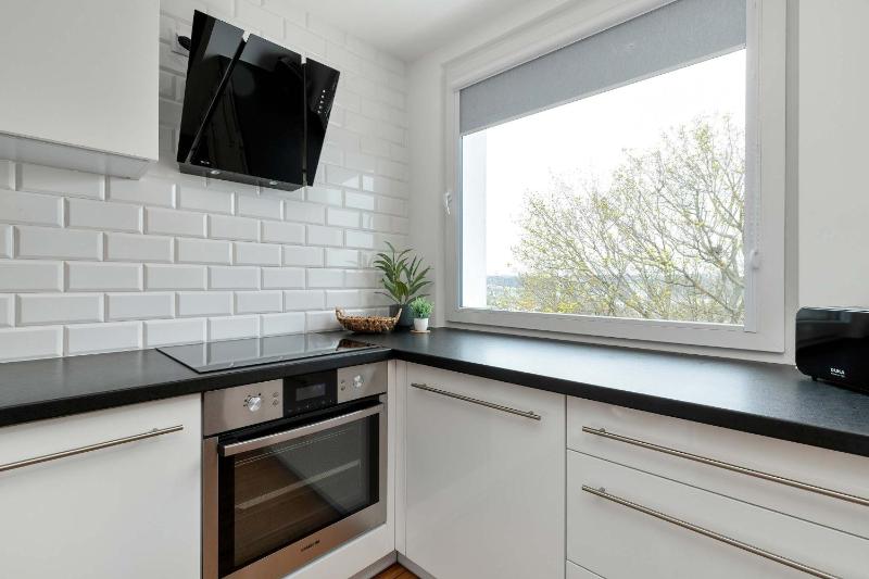 Nowoczesny Apartament przy Klifie Redłowskim w Gdyni by Noclegi Renters - image 21