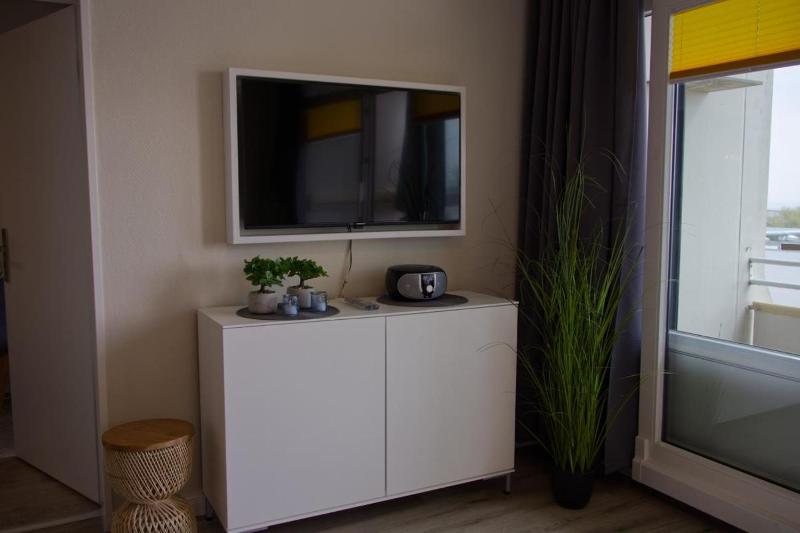 Inselblume 76 - Ferienwohnung mit Meerblick in Burgtiefe - image 6