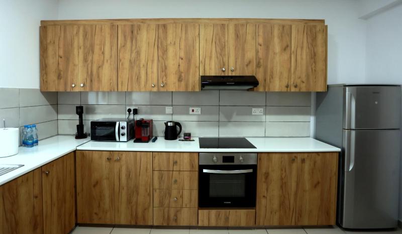 TelMar Central Modern Retreat - image 3