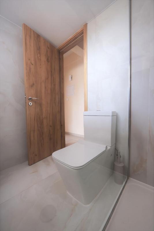 TelMar Central Modern Retreat - image 6