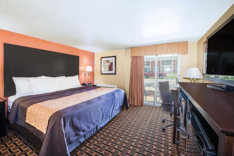 King Room - Non-Smoking image 4