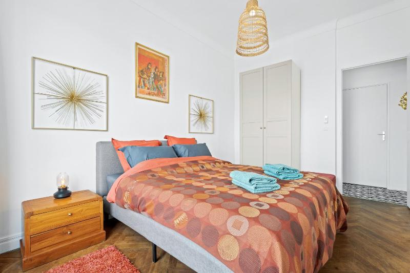 Nice Renting - AUBER - Elegant Bright View Station AC Elevator - image 8