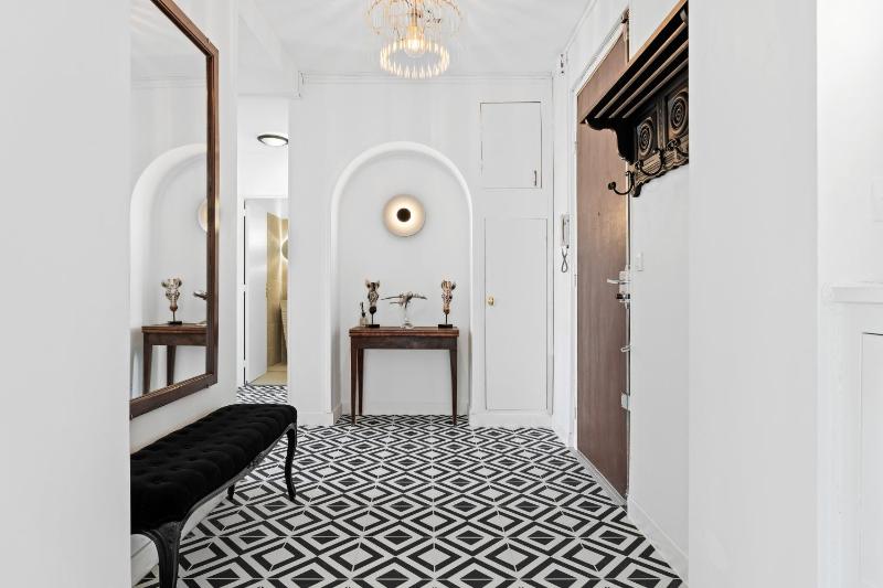 Nice Renting - AUBER - Elegant Bright View Station AC Elevator - image 10