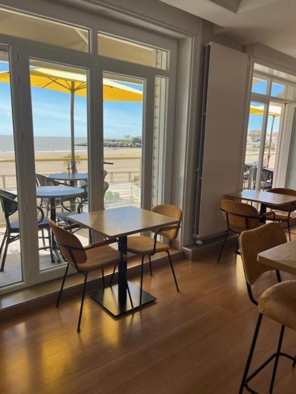 Hôtel The Originals Miramar Royan Pontaillac - image 48