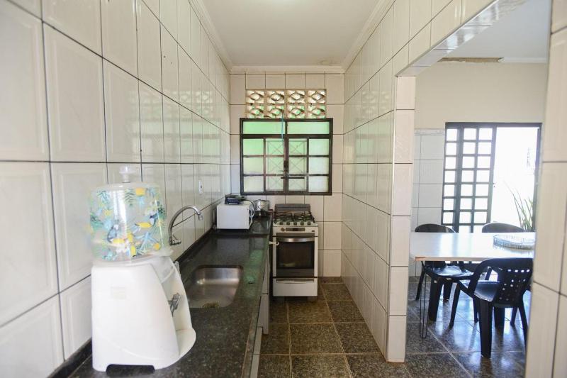 Casa com Churrasqueira e WiFi em Parque Ribeirao - image 3
