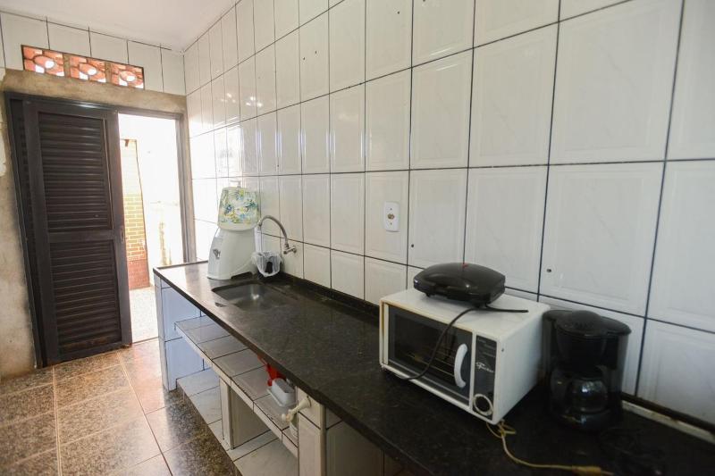 Casa com Churrasqueira e WiFi em Parque Ribeirao - image 25