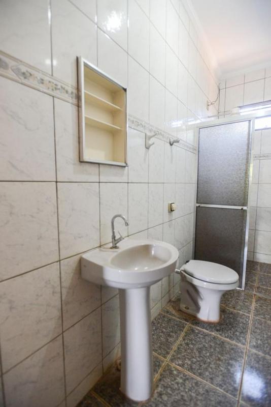 Casa com Churrasqueira e WiFi em Parque Ribeirao - image 14