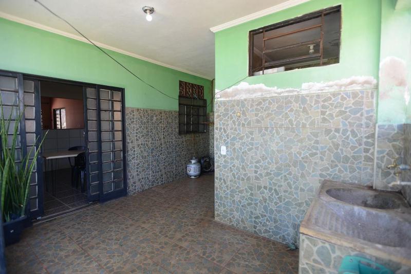 Casa com Churrasqueira e WiFi em Parque Ribeirao - image 22