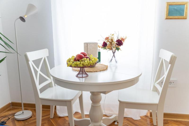 For 12 Guests - Bona and Bonbona Apartments - image 15