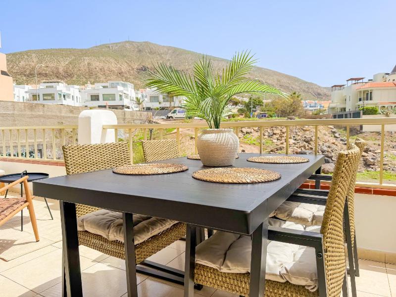 Coastal Modern Apartment Los Cristianos - Heated Pool AC Big Terrace - image 19