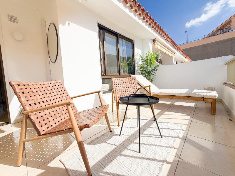 Coastal Modern Apartment Los Cristianos - Heated Pool AC Big Terrace - image 20