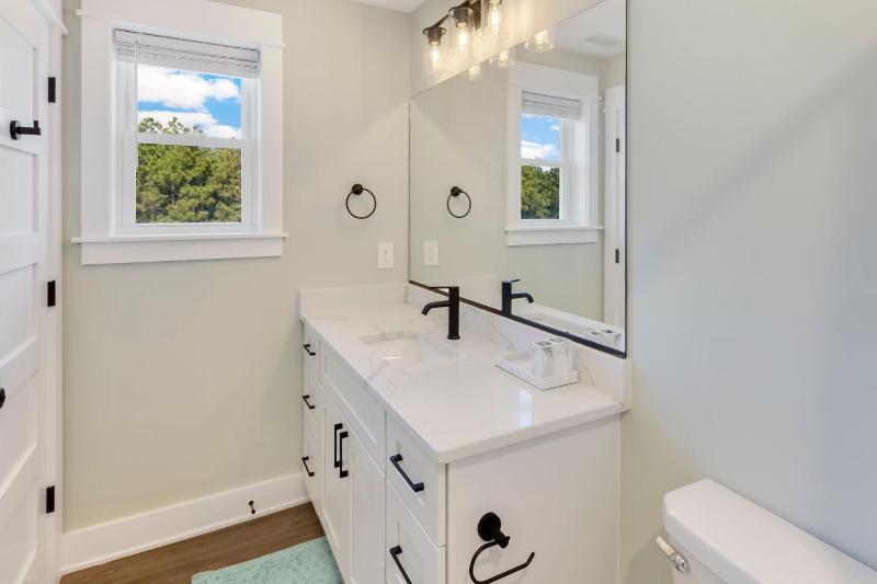BCW33A - OBX Beach Retreat - image 46
