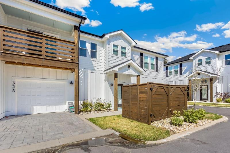 BCW33A - OBX Beach Retreat - image 16